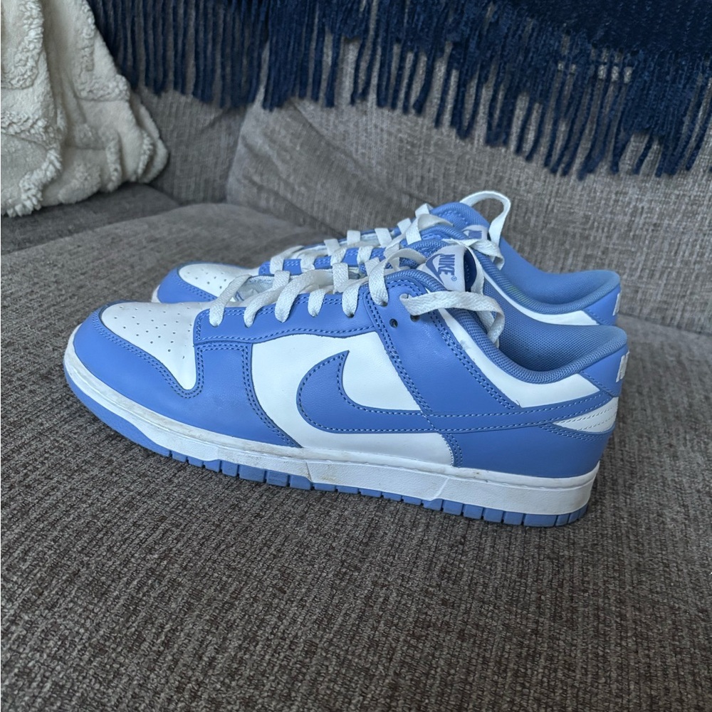 Men’s Nike dunks. Excellent condition. Worn once during homecoming